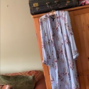 Sheer Kimono. Wore less then 3 times. Sheer.